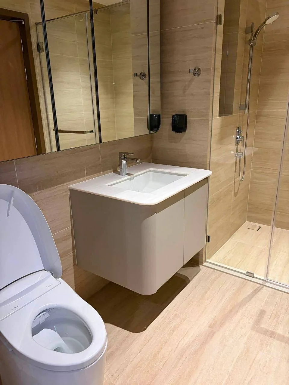 1 bedroom condo for rent in Thong Lo Bangkok - master bedroom interior