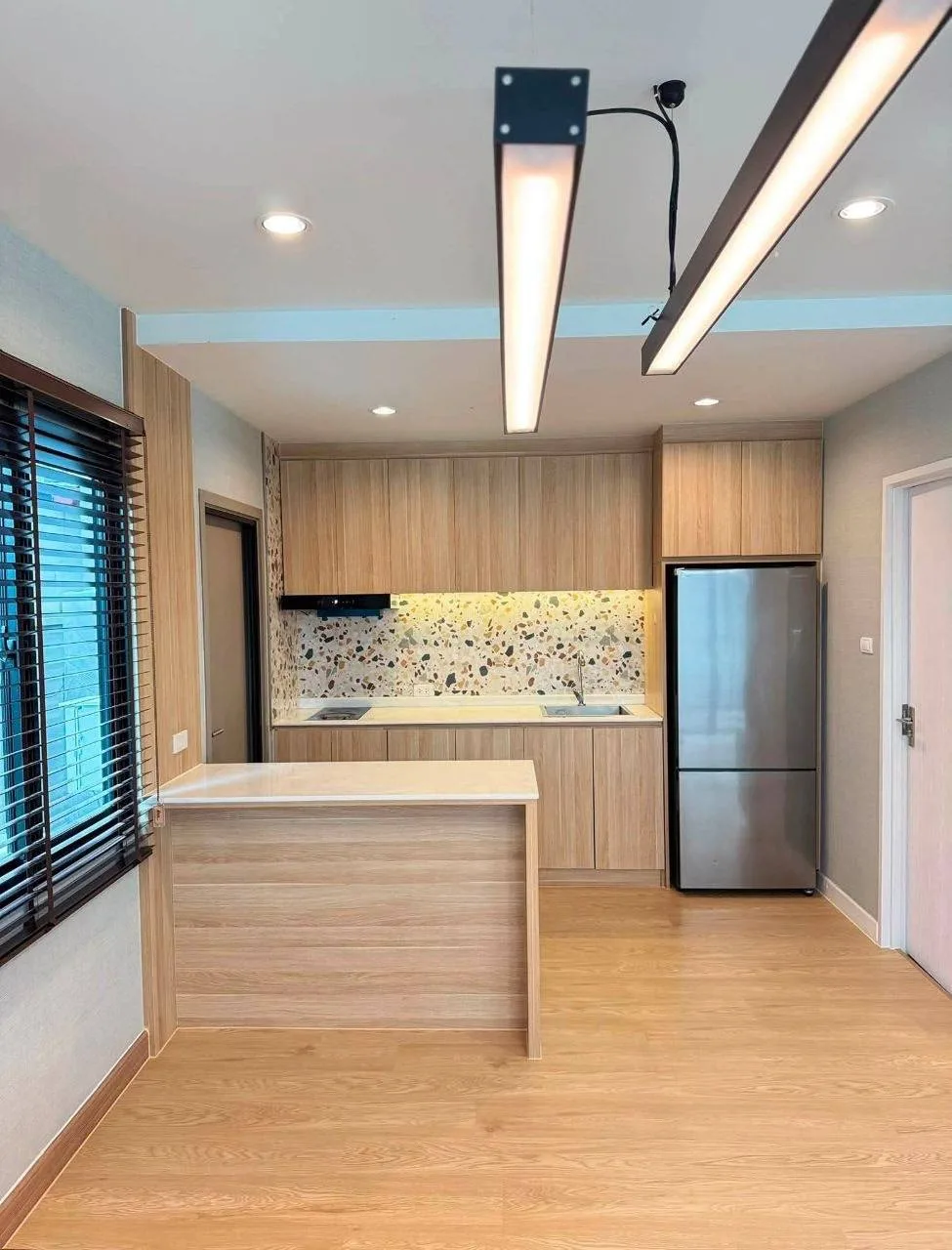 3 bedroom house for rent in Bang Na Bangkok - bathroom and modern finishes
