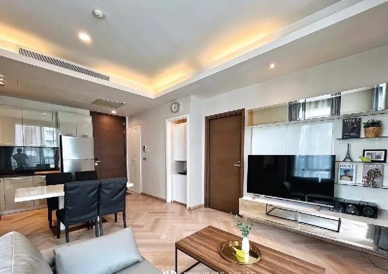 1 bedroom condo for rent in Thong Lo Bangkok - bathroom and modern finishes