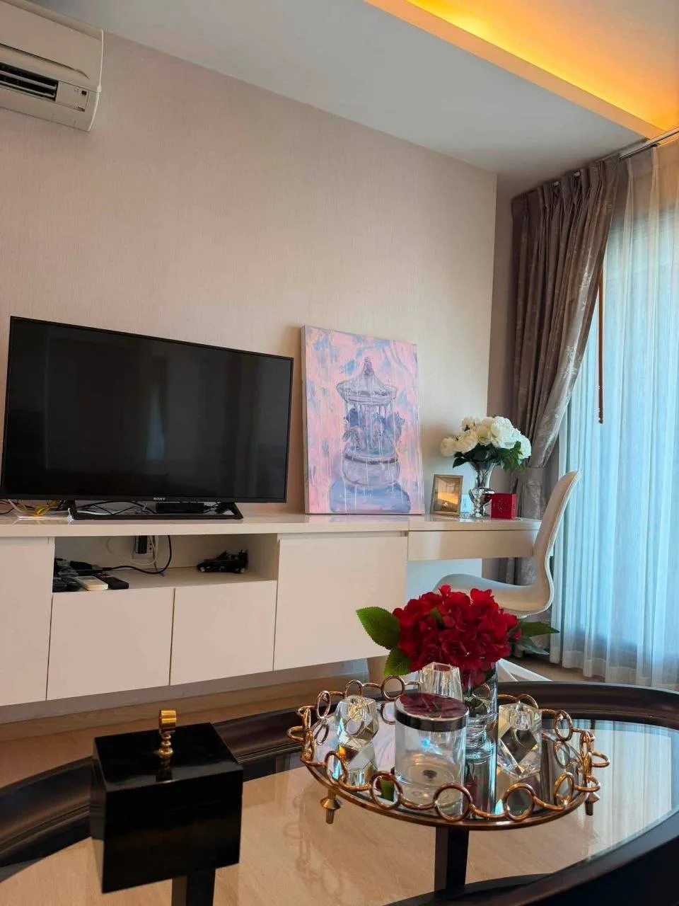 1 bedroom condo for sale in Sukhumvit Bangkok - bathroom and modern finishes