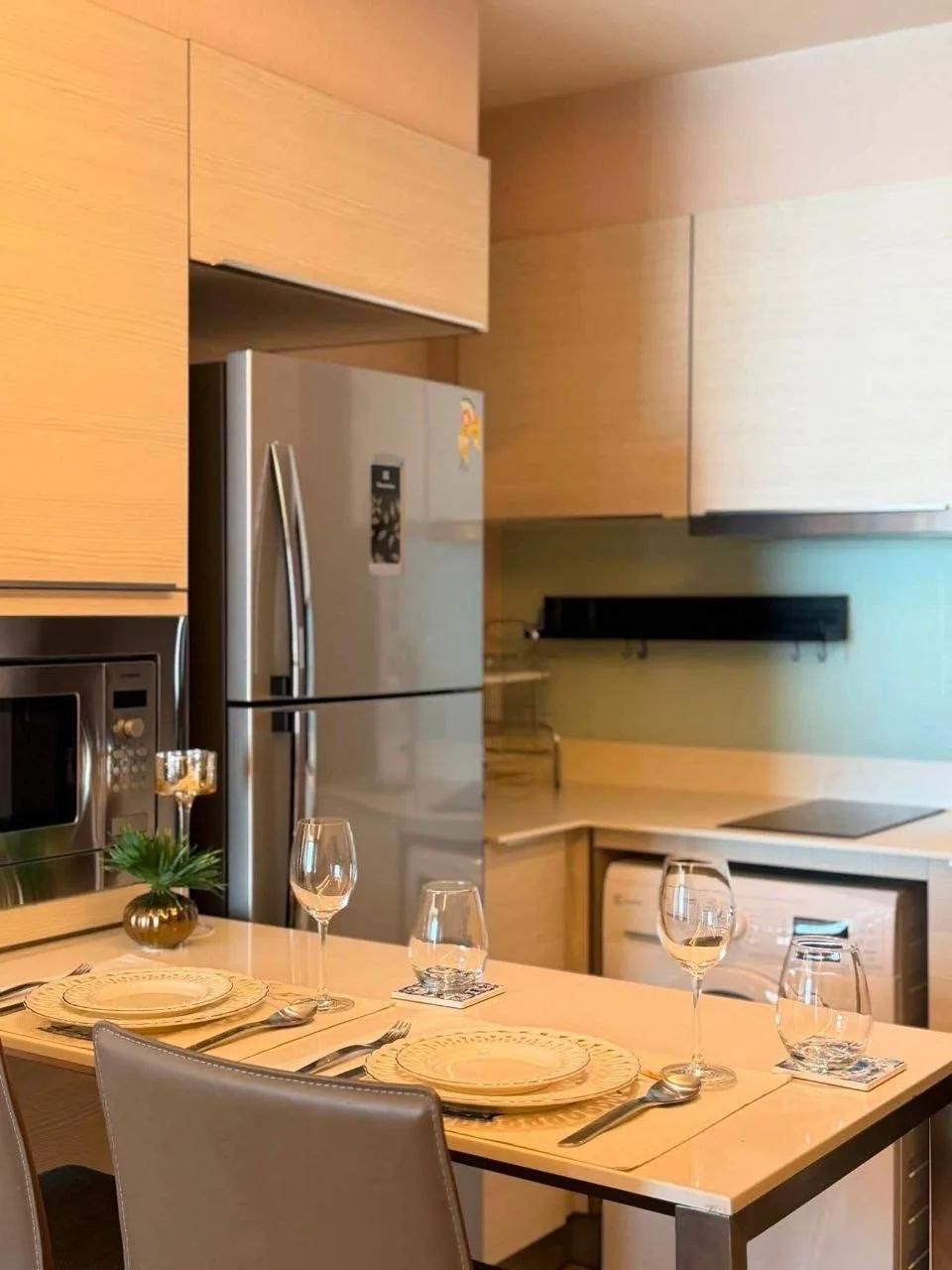 1 bedroom condo for sale in Sukhumvit Bangkok - swimming pool and building amenities