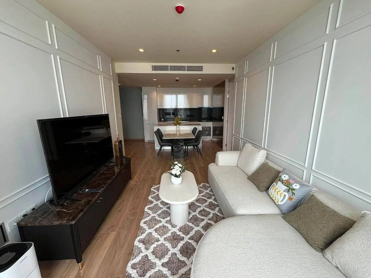 Noble Form Thonglor Luxury 2 Bed Skyline View