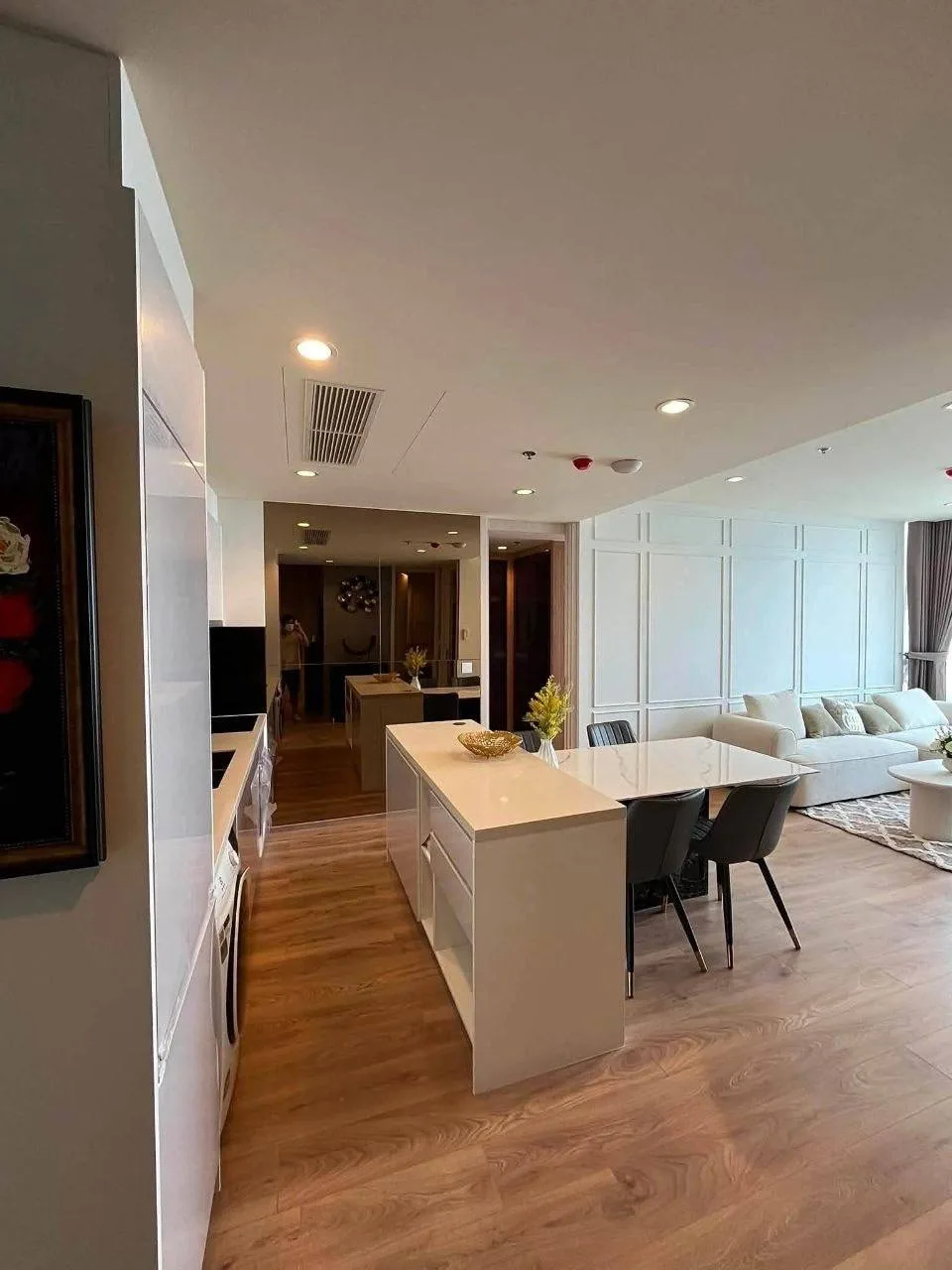 2 bedroom condo for rent in Thong Lo Bangkok - balcony perspective