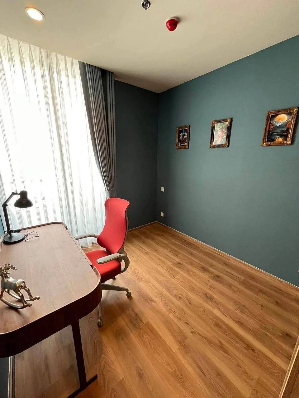 2 bedroom condo for rent in Thong Lo Bangkok - kitchen and dining area