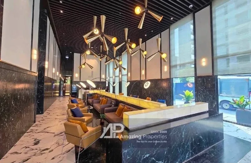 2 bedroom condo for rent in Thong Lo Bangkok - living room view