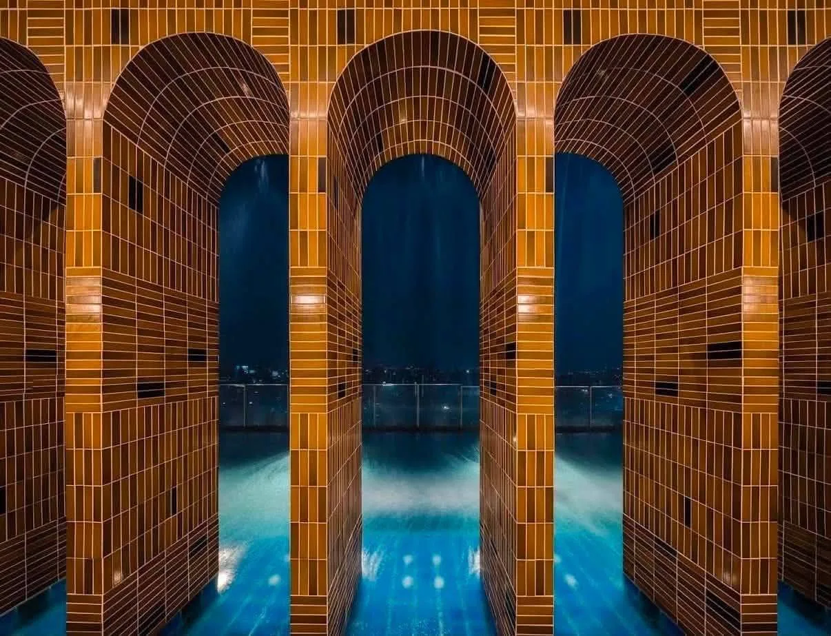2 bedroom condo for rent in Thong Lo Bangkok - bathroom and modern finishes