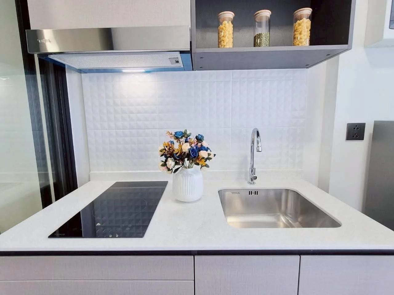 1 bedroom condo for rent in Ladprao Bangkok - living room view