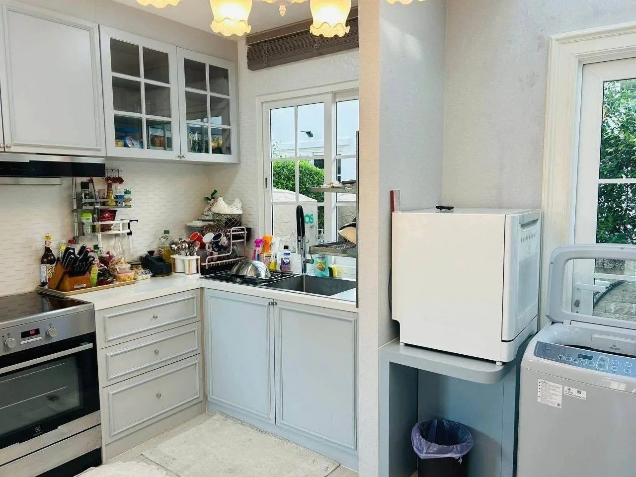 3 bedroom house for rent in Sathorn Bangkok - bathroom and modern finishes