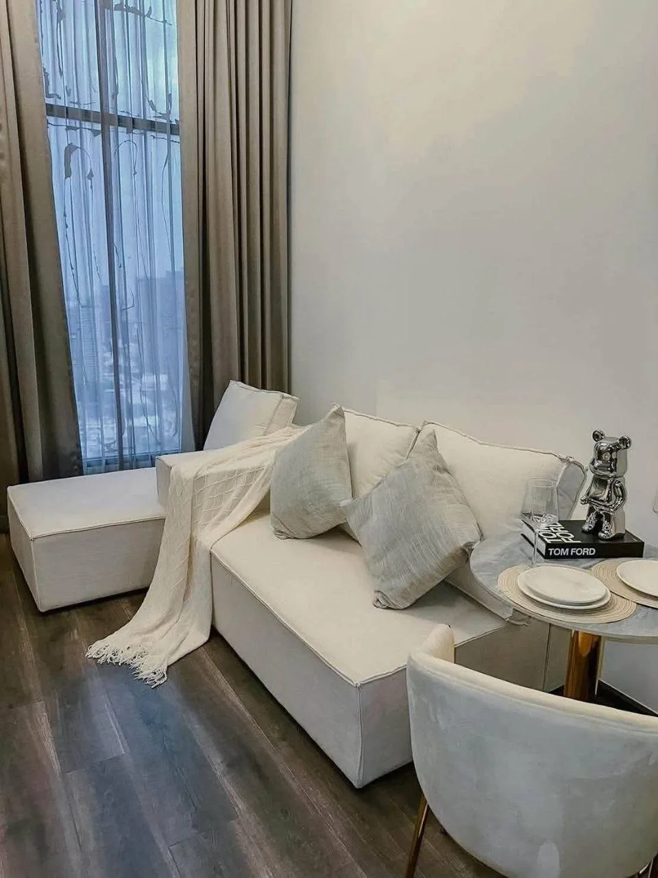 1 bedroom condo for rent in Ratchayothin - Phahonyothin Bangkok - kitchen and dining area