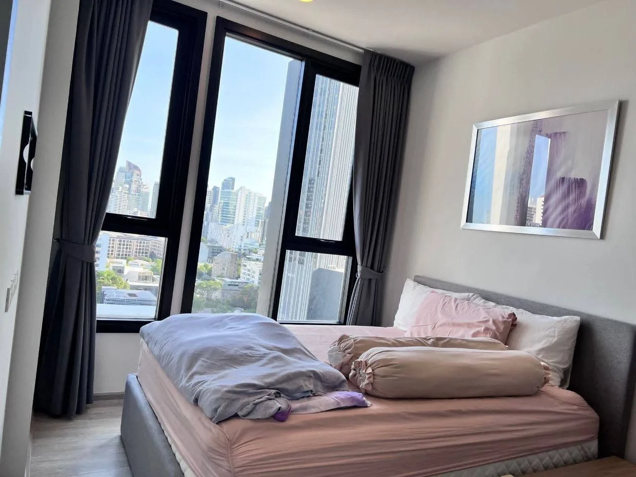1 bedroom condo for rent in Thong Lo Bangkok - master bedroom interior