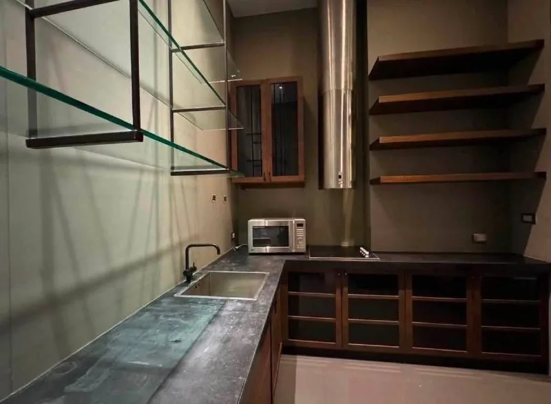 3 bedroom condo for rent in Chit Lom / Ploenchit Bangkok - kitchen and dining area