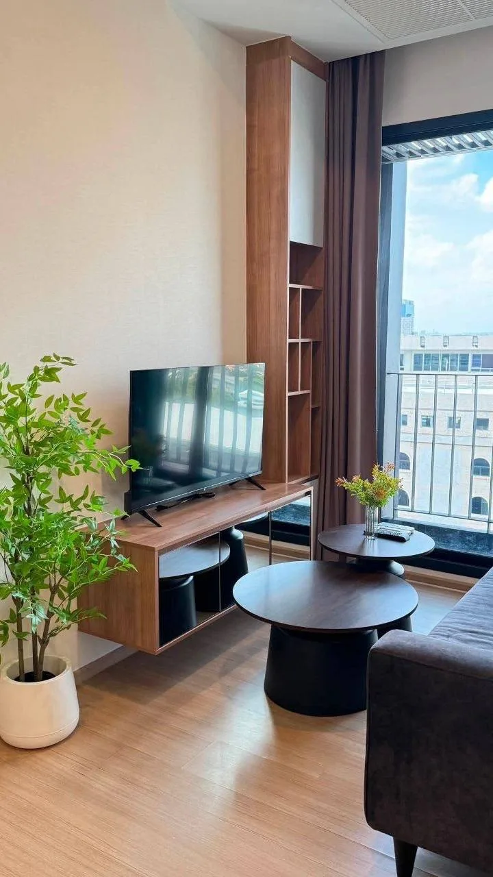 1 bedroom condo for rent in Thong Lo Bangkok - master bedroom interior
