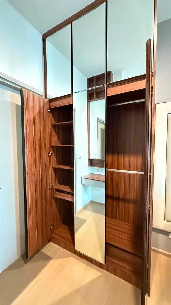 1 bedroom condo for rent in Thong Lo Bangkok - kitchen and dining area