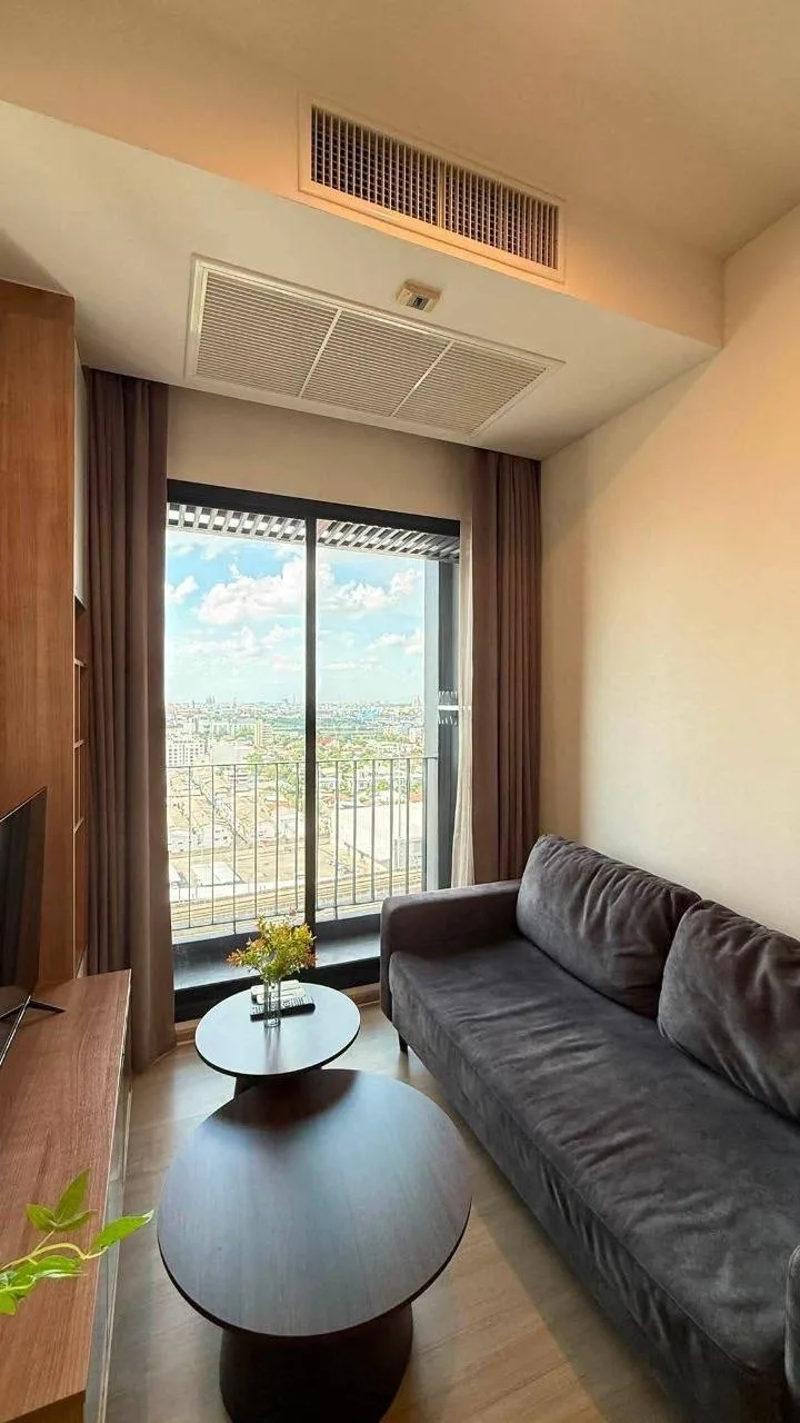 1 bedroom condo for rent in Thong Lo Bangkok - balcony perspective