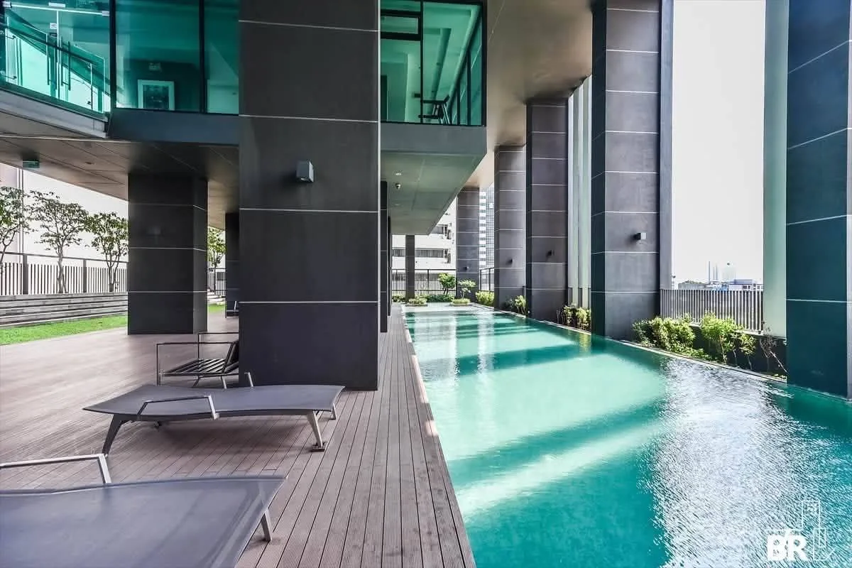 1 bedroom condo for rent in Thong Lo Bangkok - kitchen and dining area