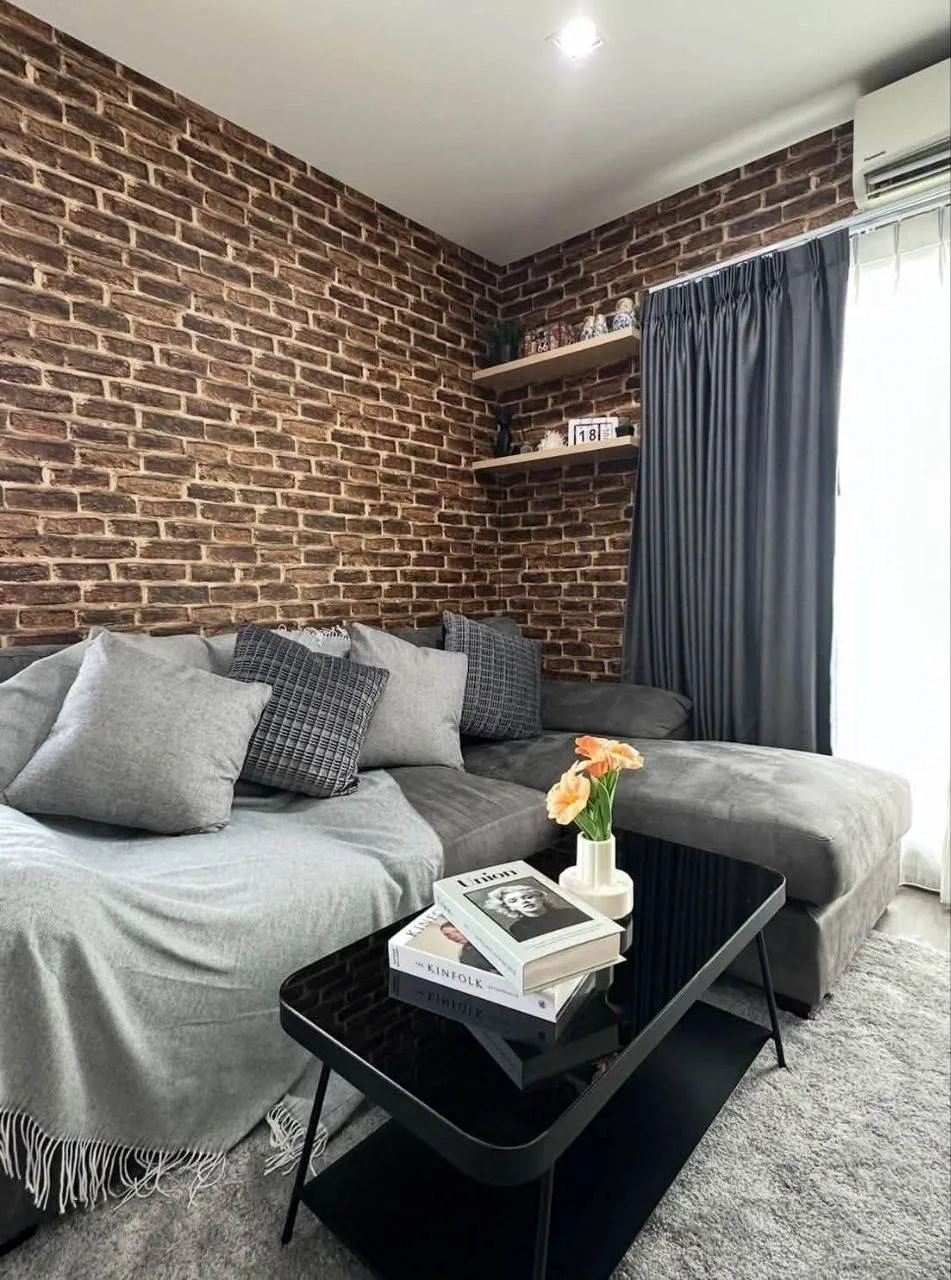 1 Bed Condo for Rent in Suan Luang - Hua Mak Bangkok - Rich Park @ Triple Station 1-Bedroom High-Rise Condo for Rent