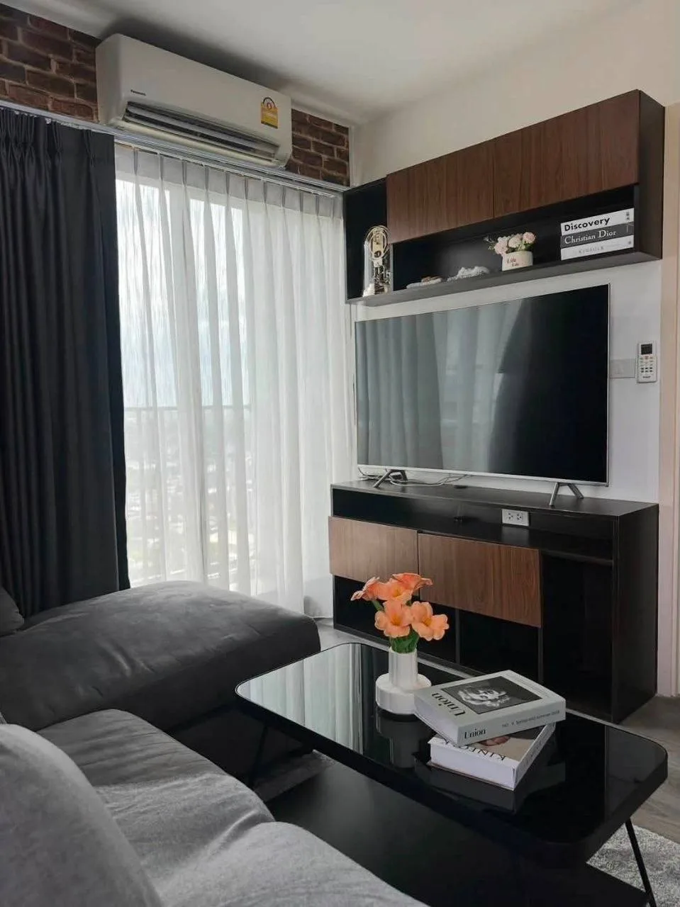 1 bedroom condo for rent in Suan Luang - Hua Mak Bangkok - master bedroom interior