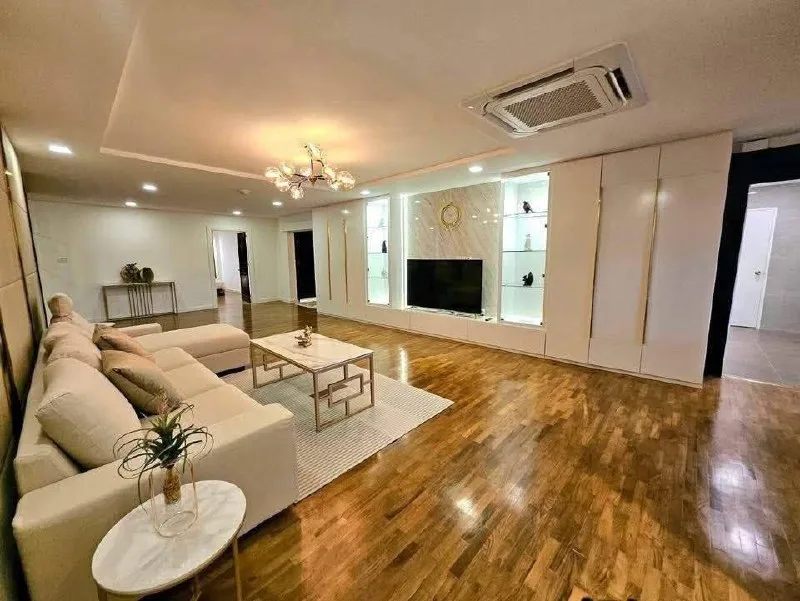 3 Bed Condo for Rent in Sukhumvit Bangkok - President Park Sukhumvit 24 Spacious 3-Bedroom Pet-Friendly Condo for Rent