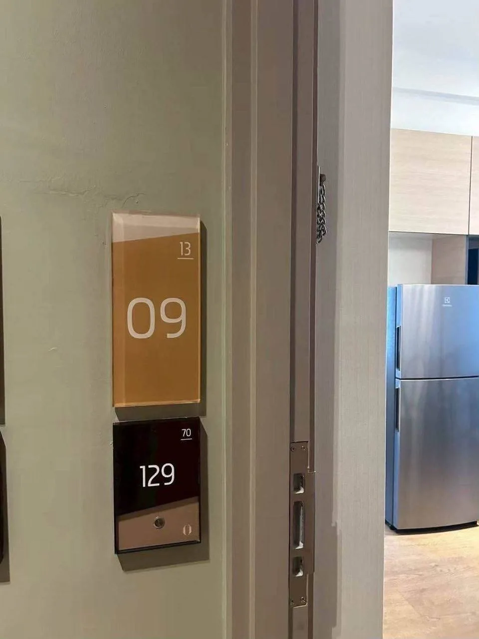 2 bedroom condo for rent in Sukhumvit Bangkok - master bedroom interior
