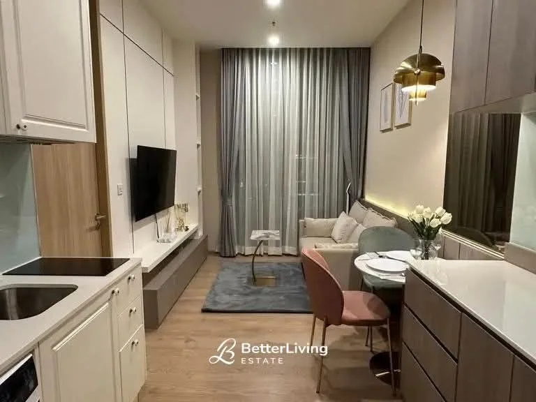 Studio condo for sale in Sukhumvit Bangkok - living room view