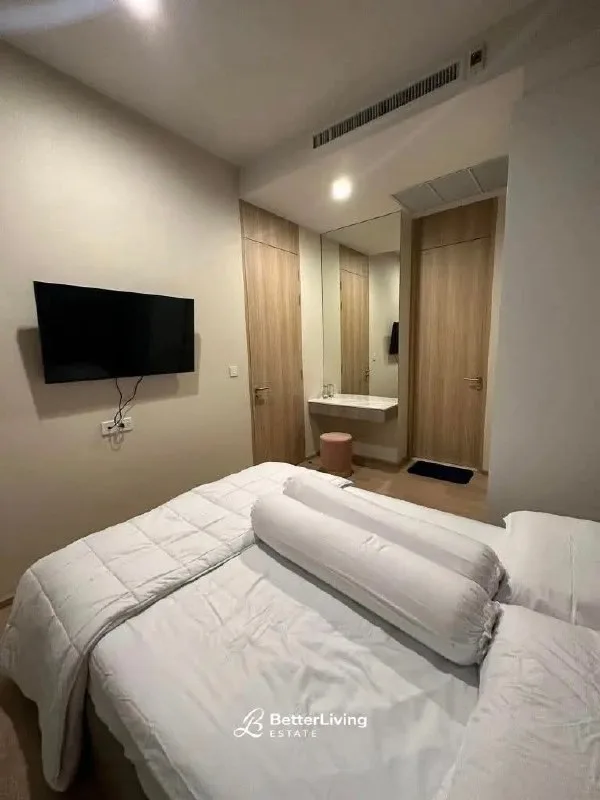Studio condo for sale in Sukhumvit Bangkok - balcony perspective