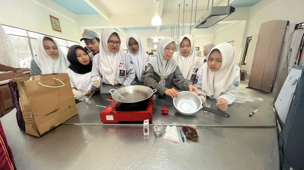 Pembuatan Lilin