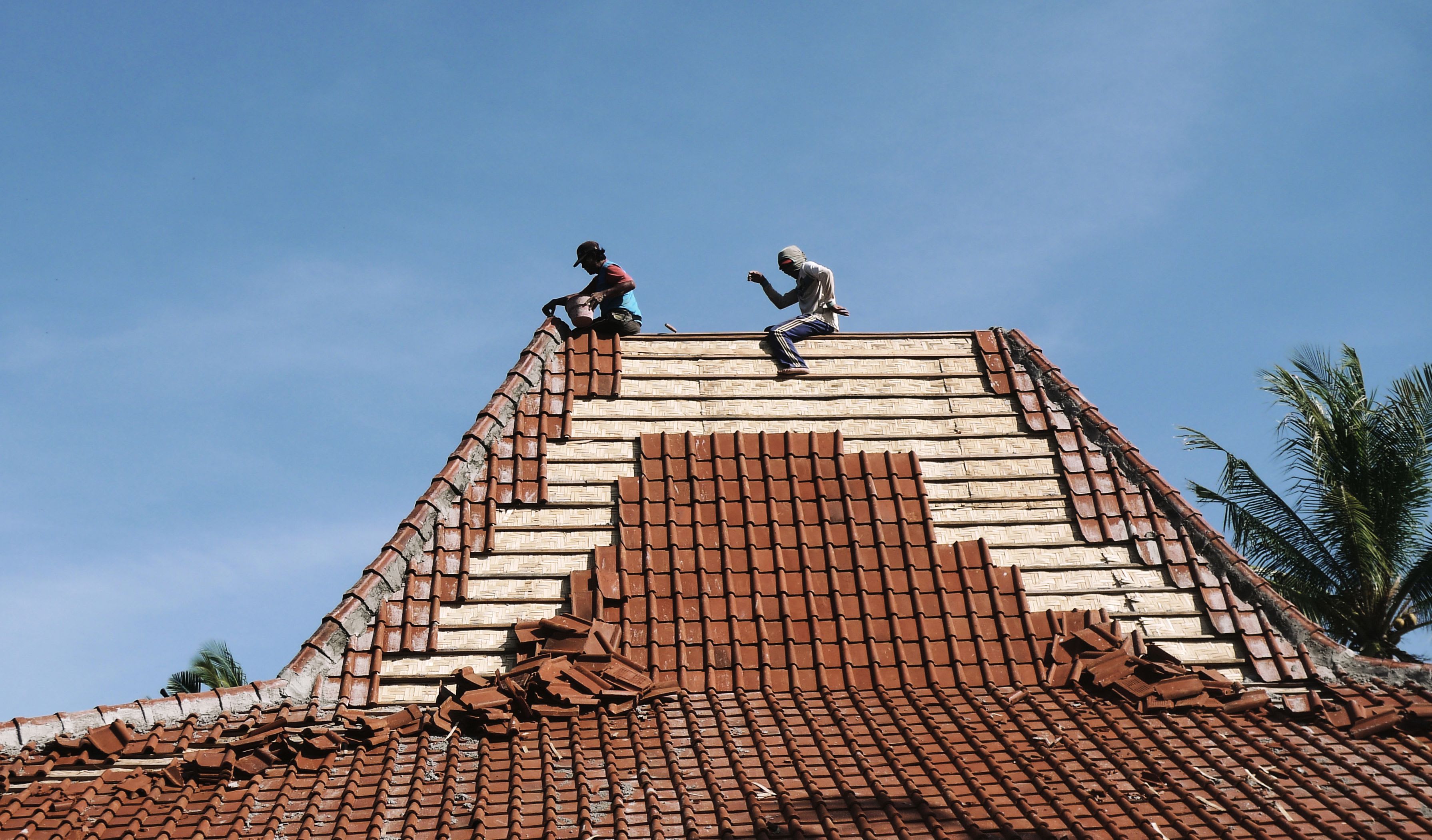 tukang on the roof2