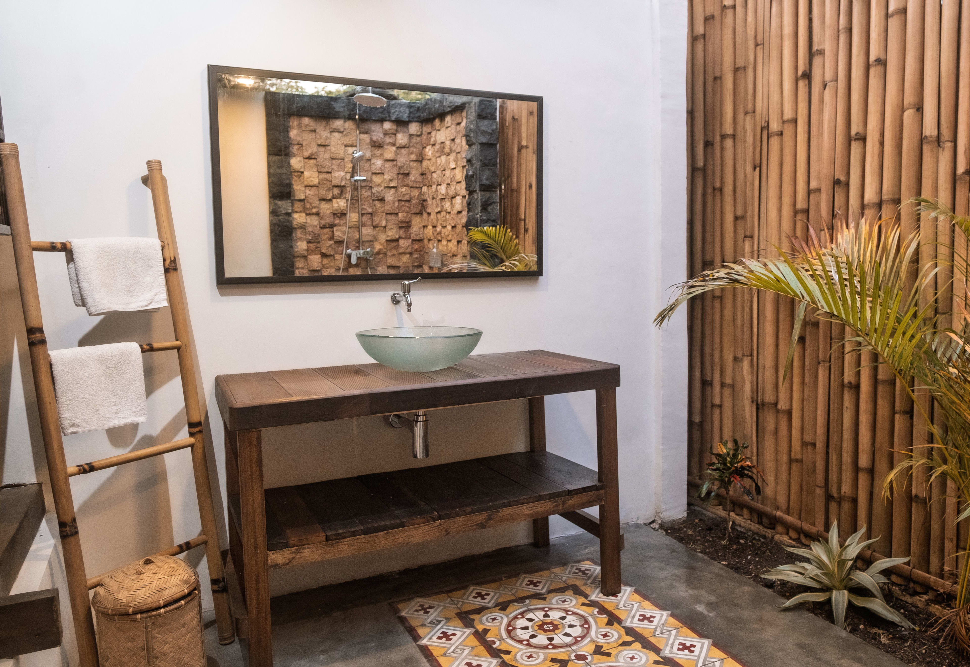 Family bungalow bathroom