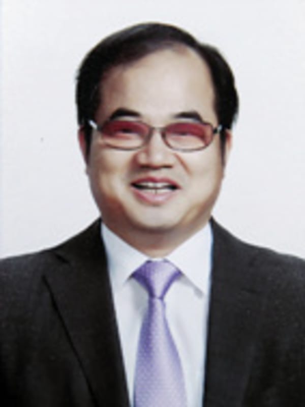 최동익 의원 사진