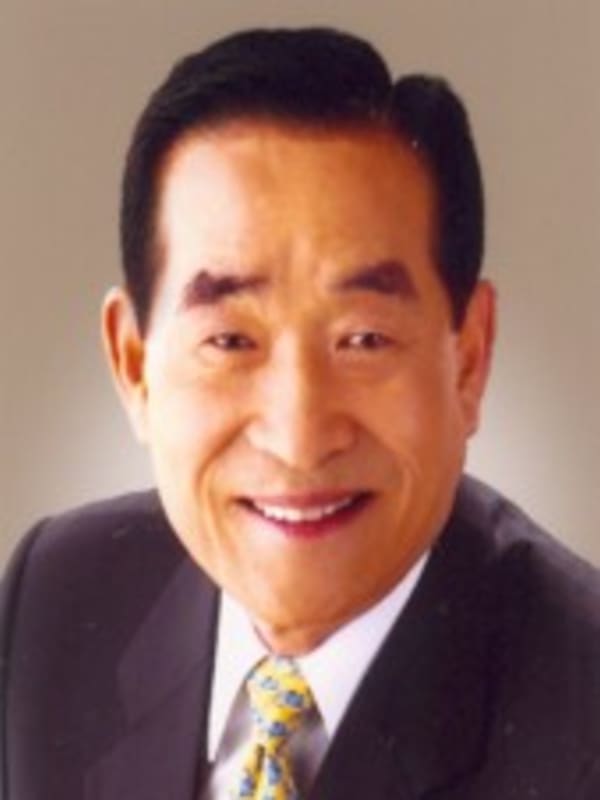 이용희 의원 사진