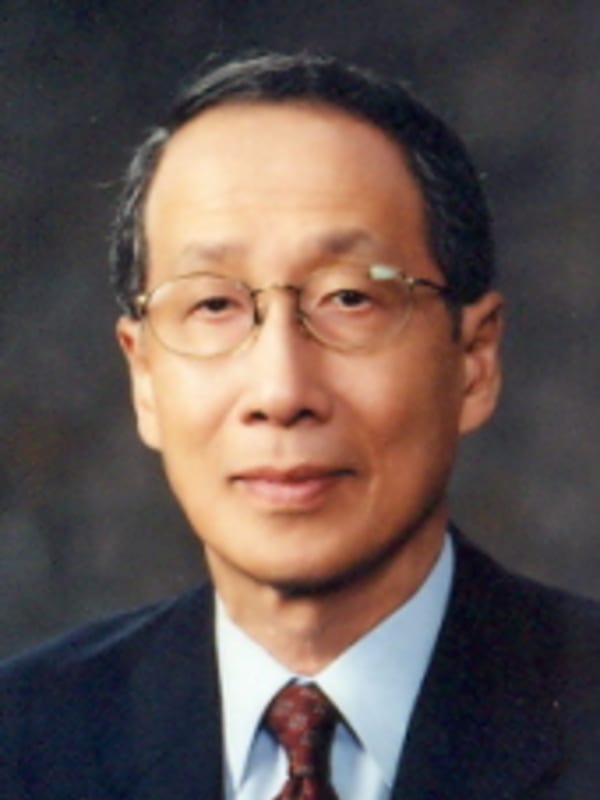 윤여준 의원 사진