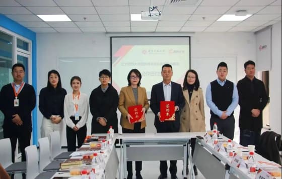 Tập đoàn giáo dục GOLDEN và Đại học Sư phạm Liêu Ninh: Ký kết hợp tác với Học viện Kinh doanh Quốc tế