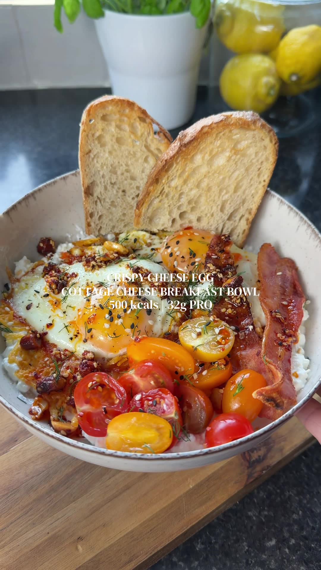 Crispy Cheese Egg Breakfast Bowl
