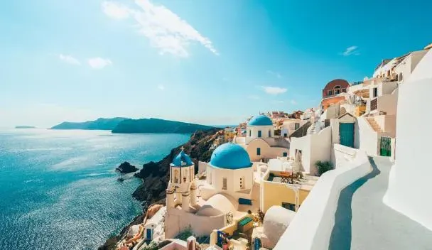 Santorini โ Where White Meets Blue Dreams ๐ฌ๐ท