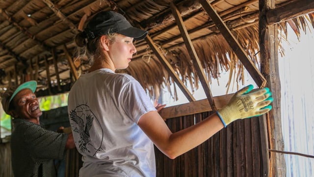 Volunteer Construction in Madagascar