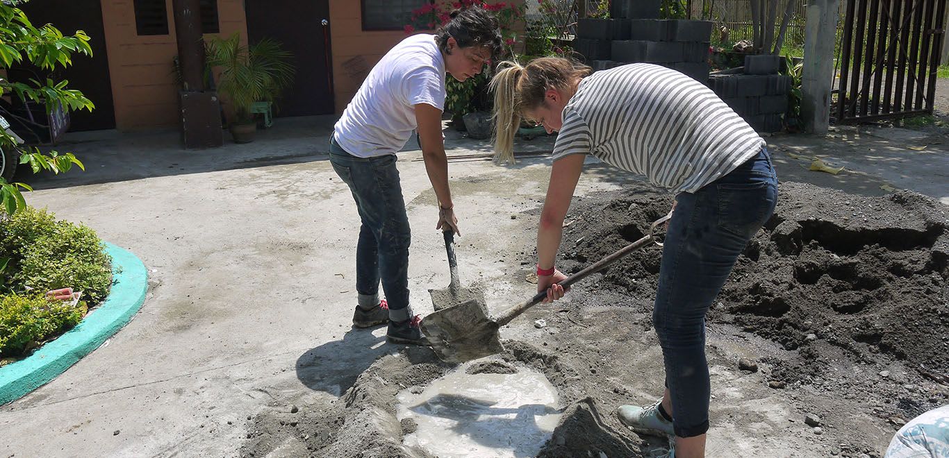 Making cement in Ghana