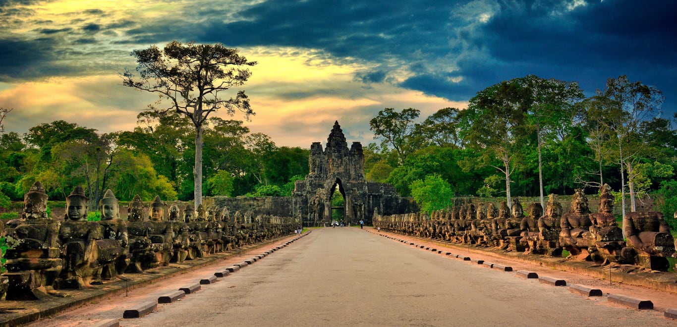 Tonle Om Gate (South Gate), Krong Siem Reap, Cambodia
