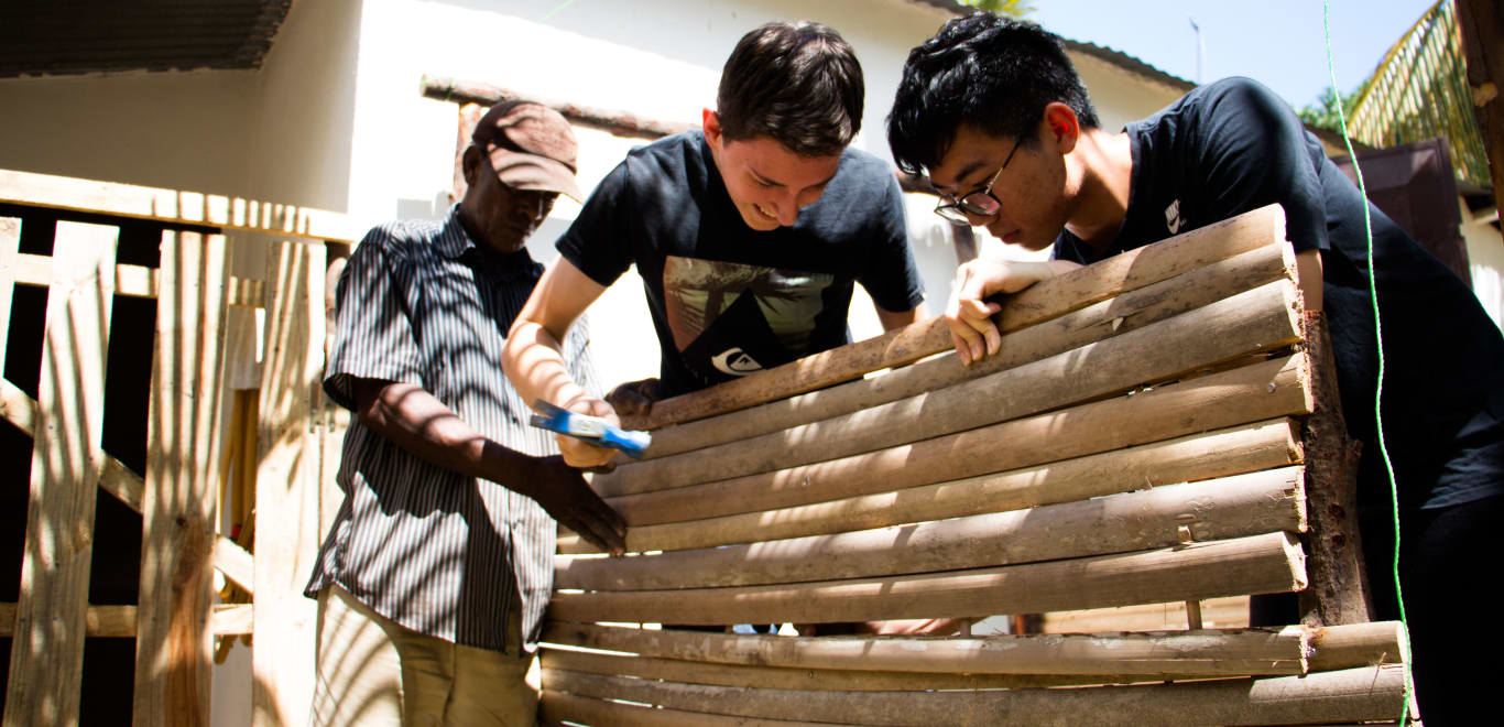 Building a fence in Kenya