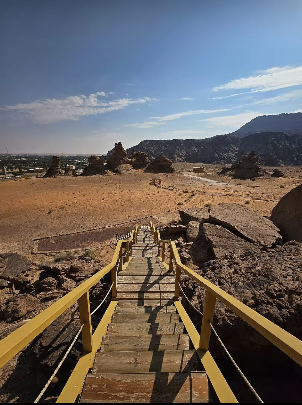 النقوش في جبه و حبل ام سمنان