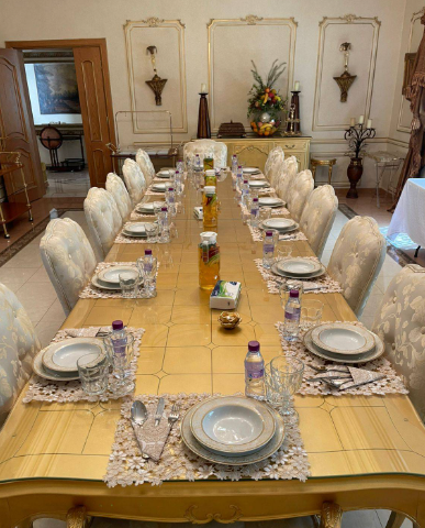 Experimente la hospitalidad cultural en los hogares saudíes en Riad