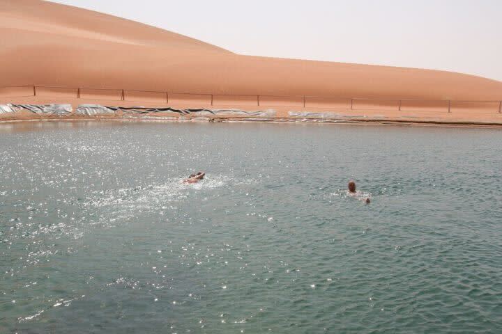 الربع الخالي: رحلة عبور 6 أيام (أم الحيش وعين حميدان)