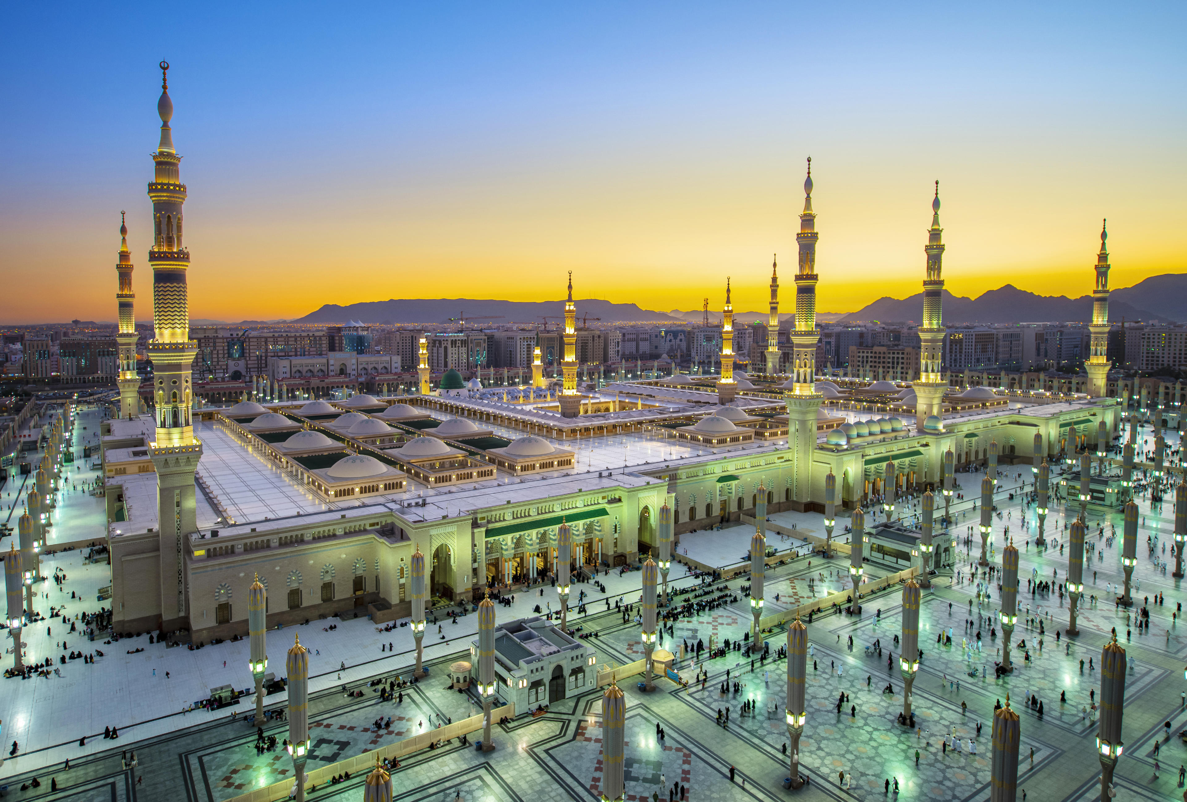 باقة ليالي المدينة – ليلتين روحانيتين في المدينة المنورة