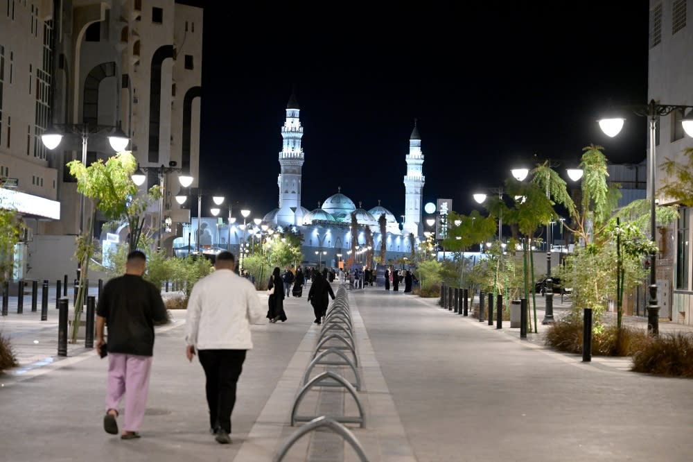 Ziyarat Madina | زيارة المدينة