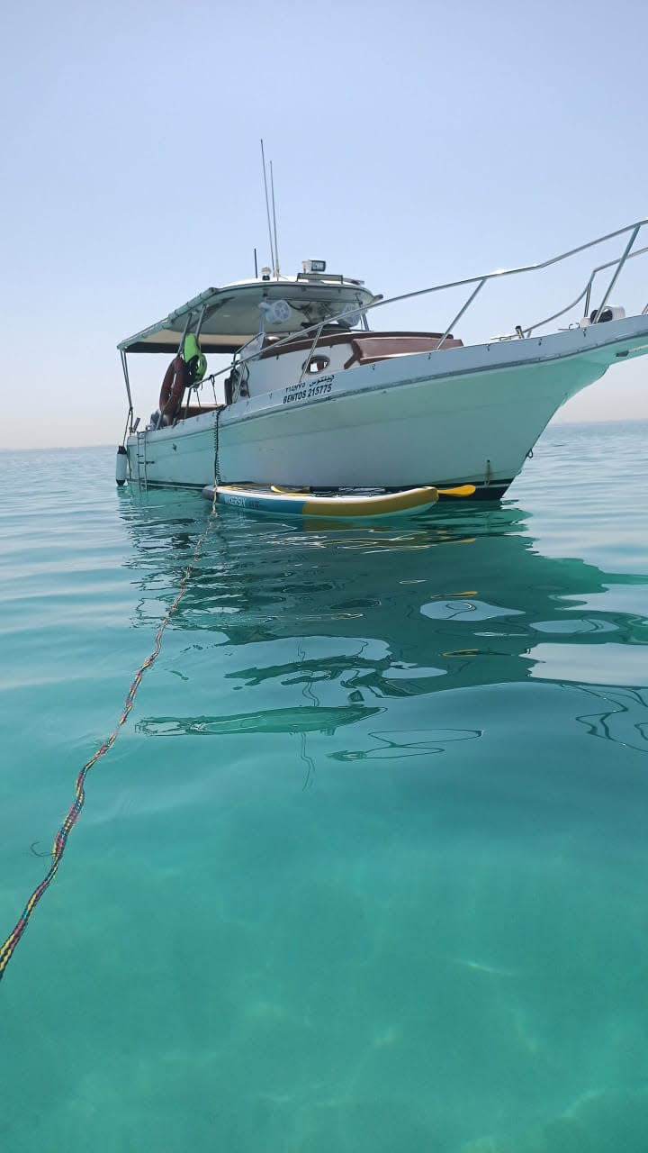 Djeddah : Excursion en bateau à l’île de Bayadah avec plongée en apnée