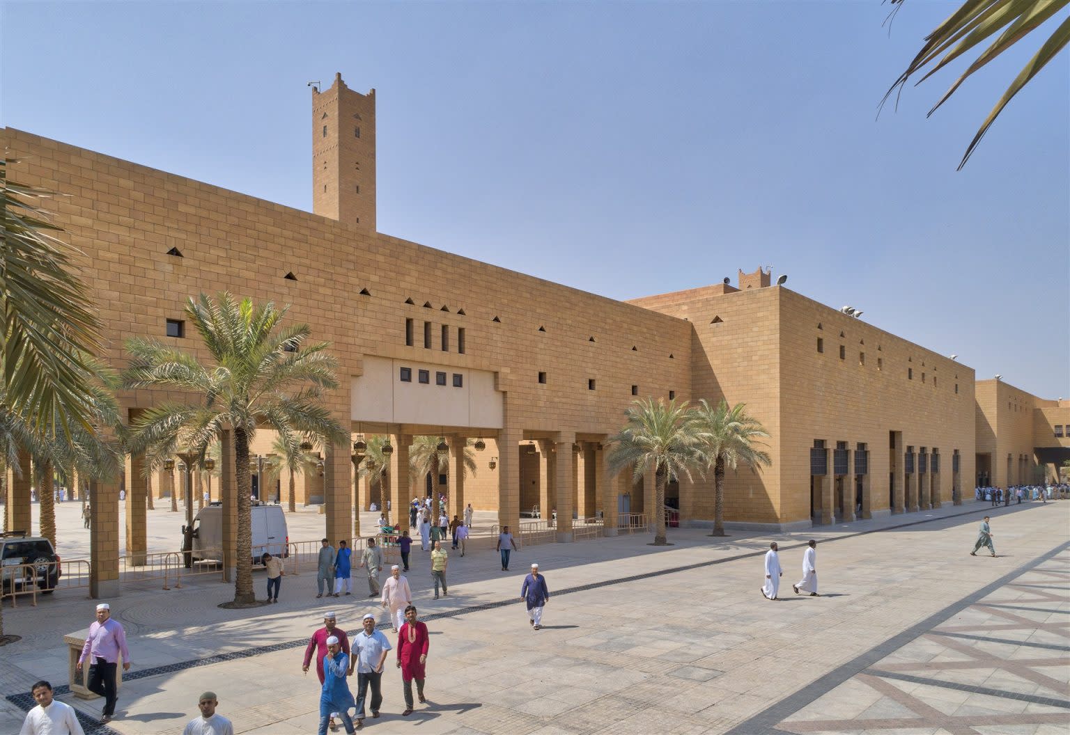 الرياض: جولة قصر الحكم وزيارة برج الفيصلية شاملة التذاكر 