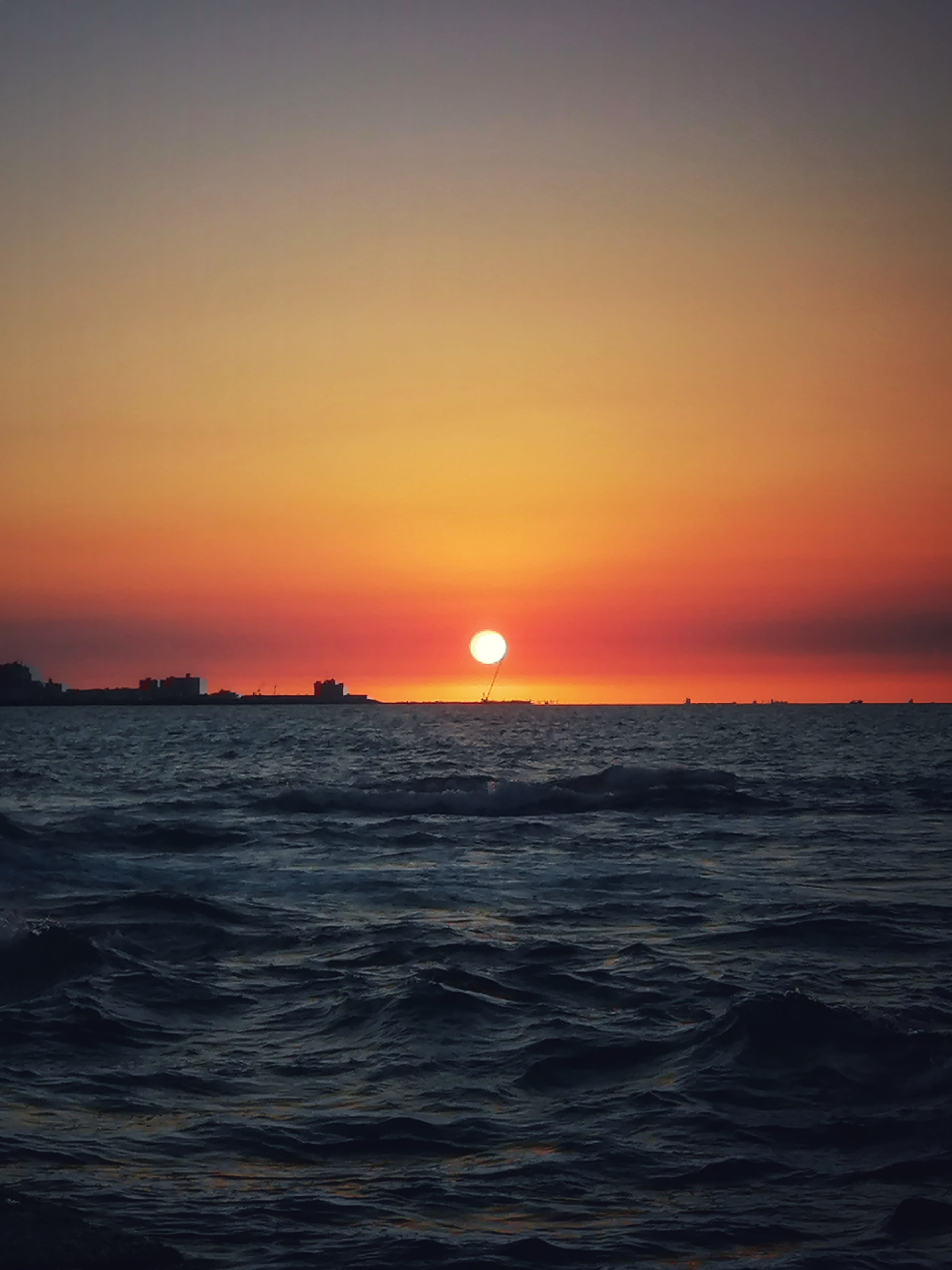 Yeda: Atardecer en un yate en el Mar Rojo.