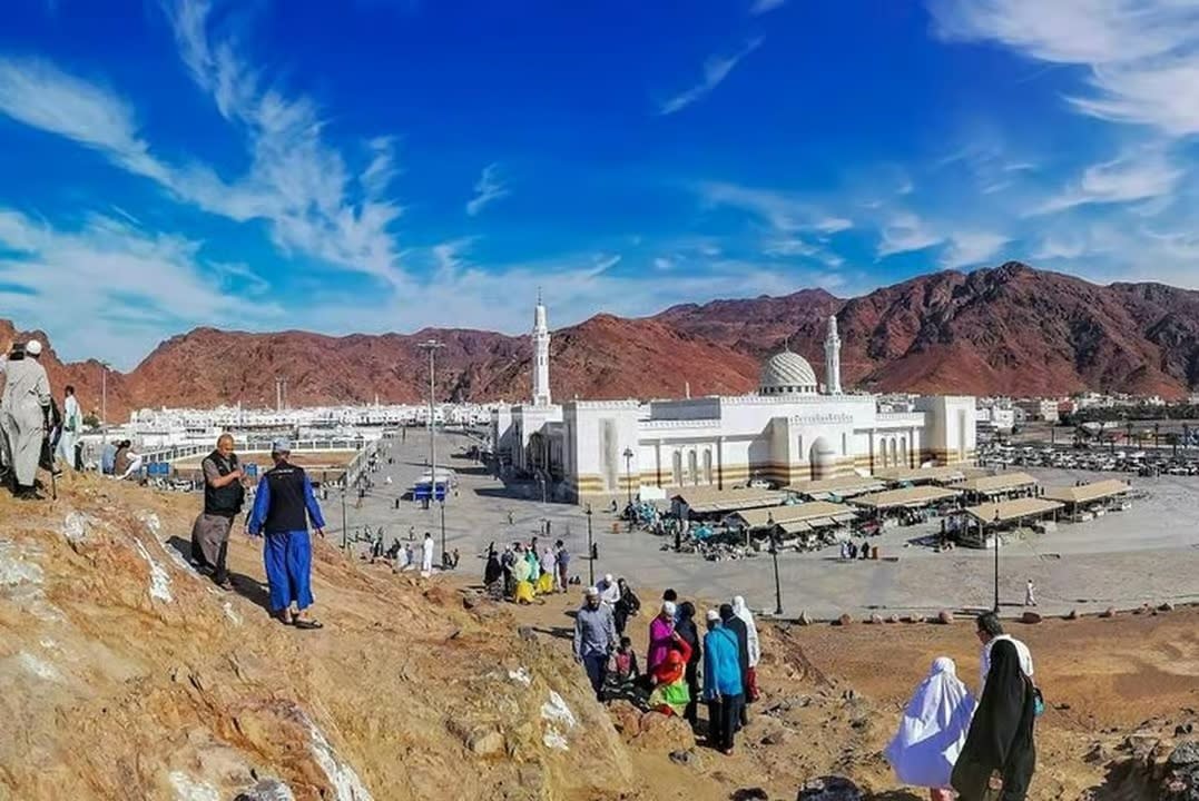 میدان جنگ احد کا خصوصی دورہ