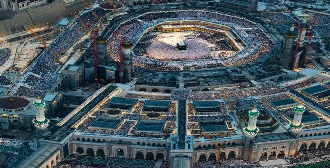 Mecca: Two nights' accommodation at the Voco Hotel and airport pick-up and drop-off services.