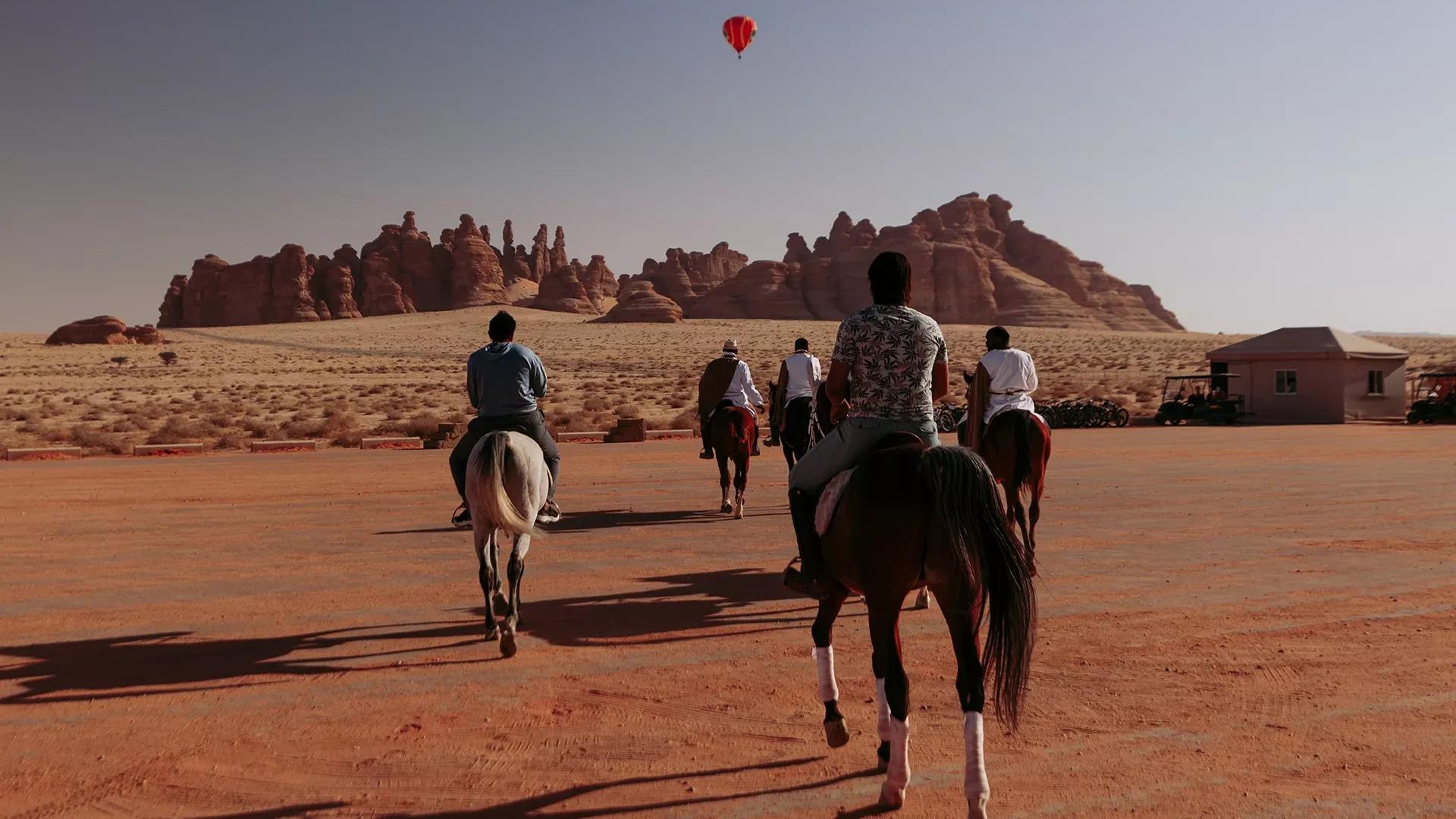 Enjoy a comfortable transfer to AlUla