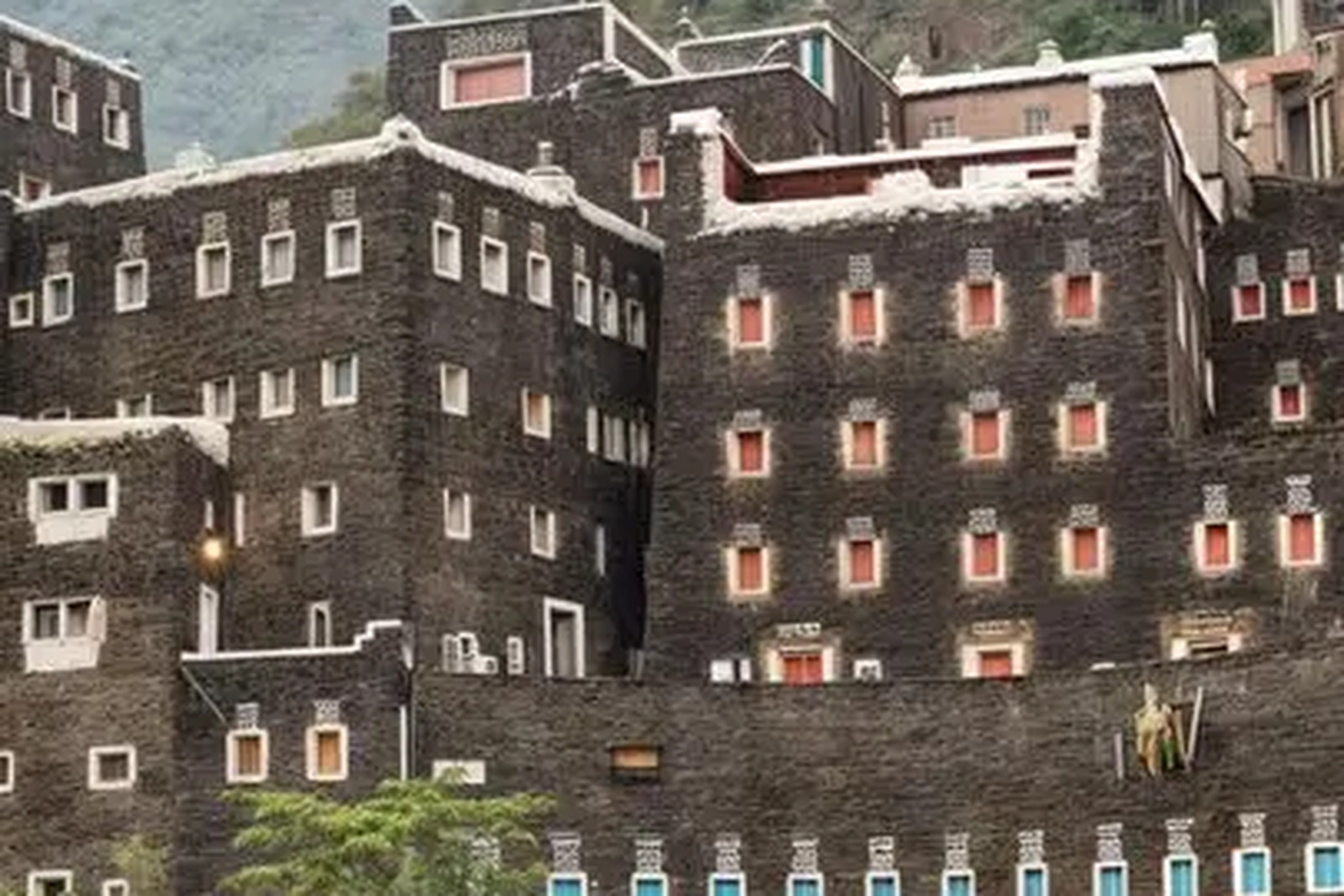 Al-Sawda and Rijal Alma'a route
